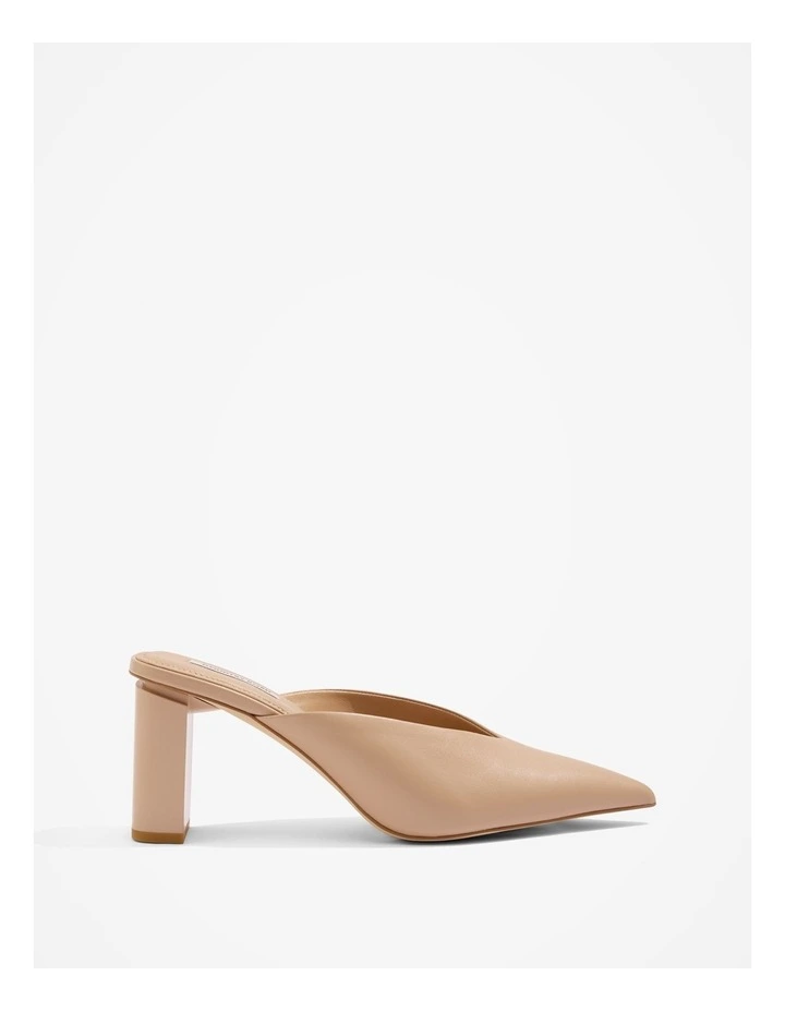 Klara Heel in Dune