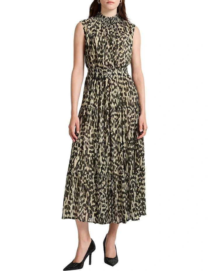 Gimme Roar Dress in Black Multi