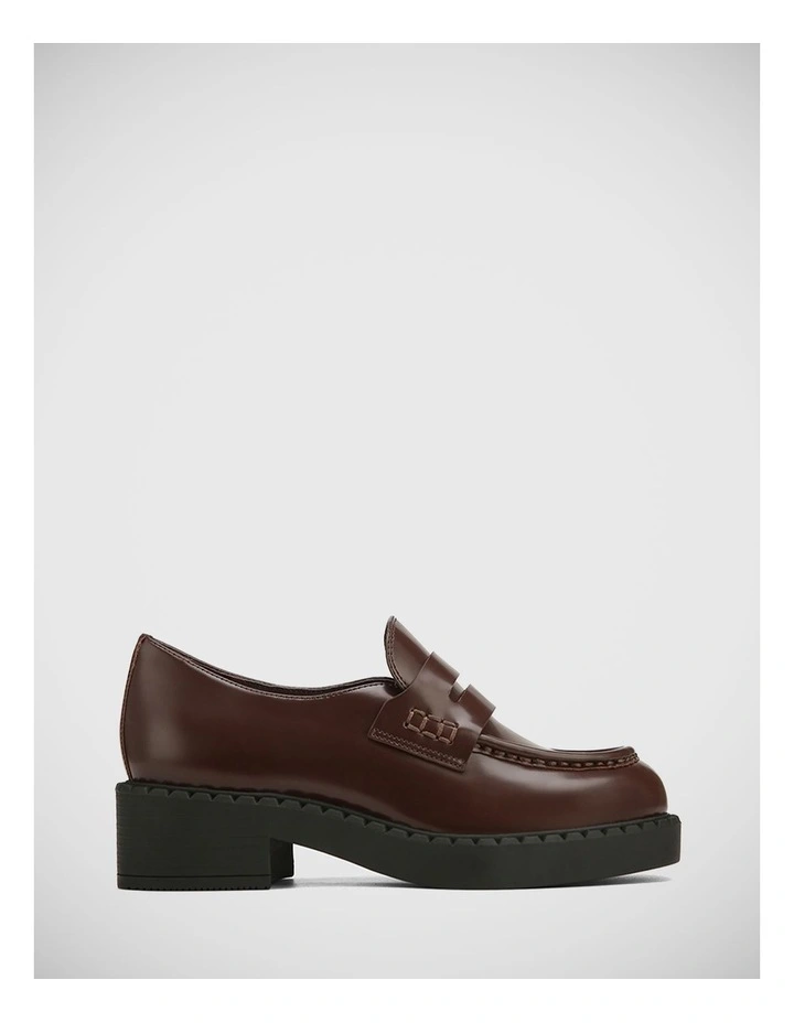 Cambridge Leather Loafer in Hickory