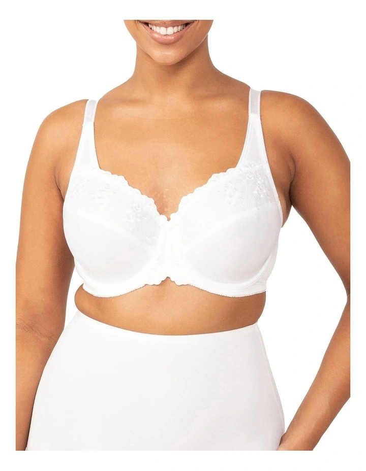 Embroidered Minimiser Bra in Solid White
