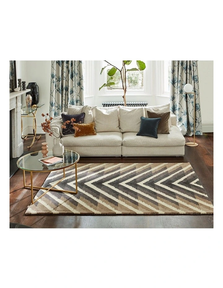 Makalu Flint Rug 142605 in Brown