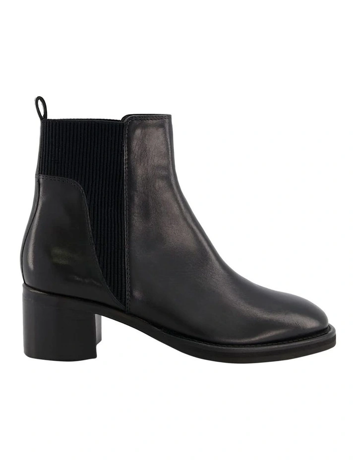 Pearle - Black