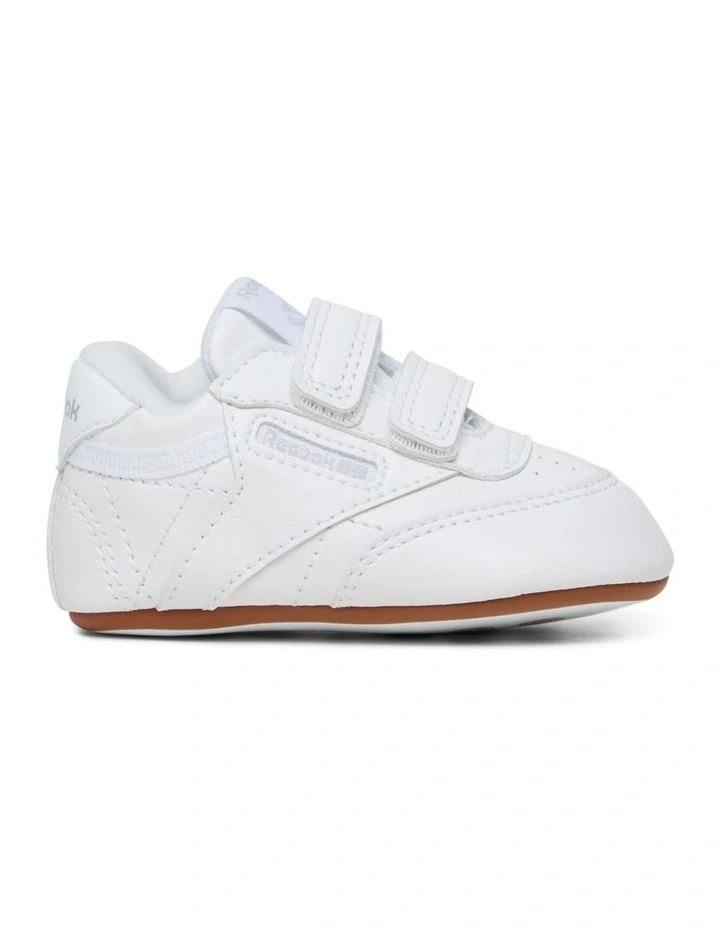 Club C Crib Prewalker in White