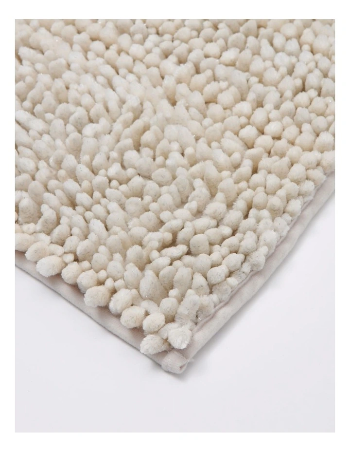 Abozzo Tufted Bath Mat in White