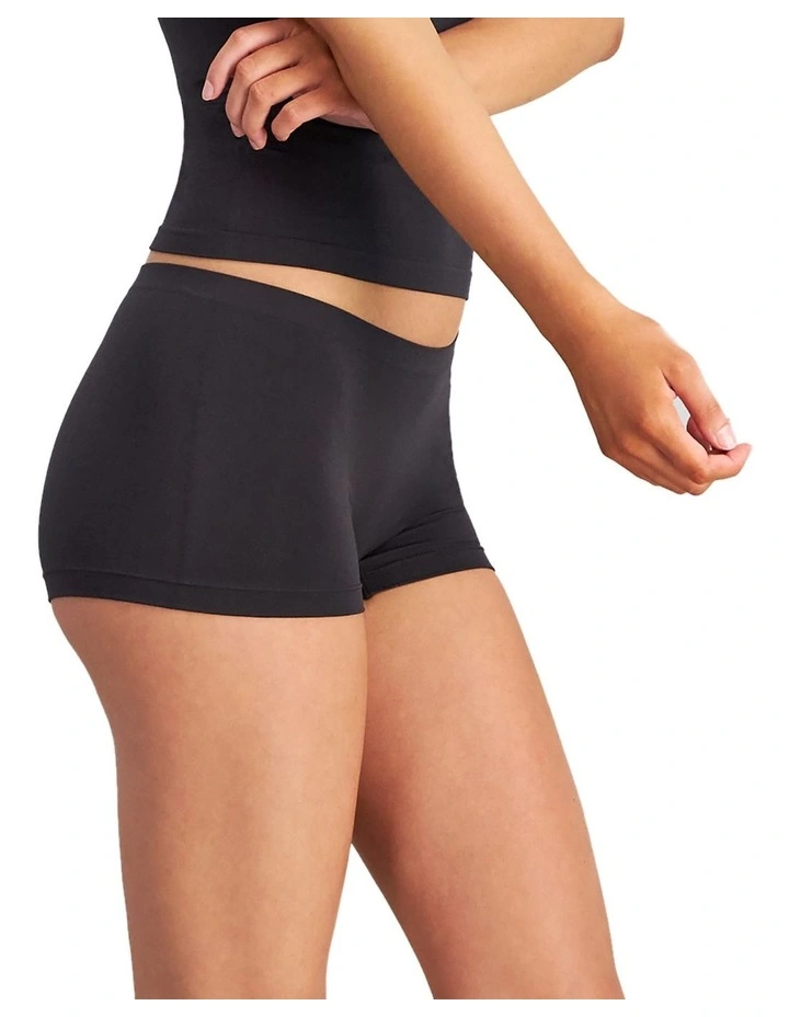 Lovable Seamless Boy Leg Brief in Black