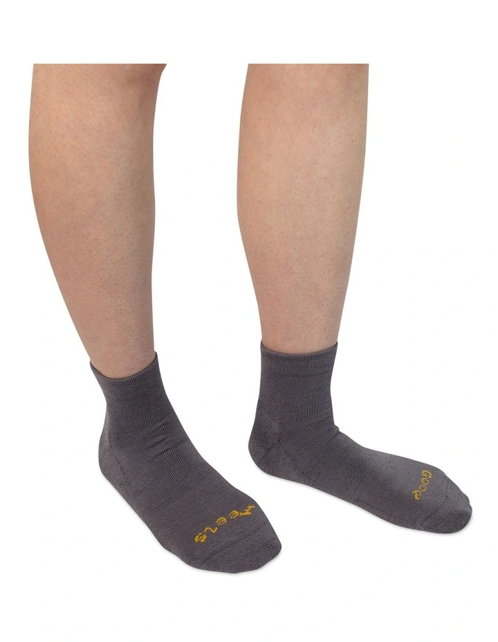 Quarter Socks in Shadow
