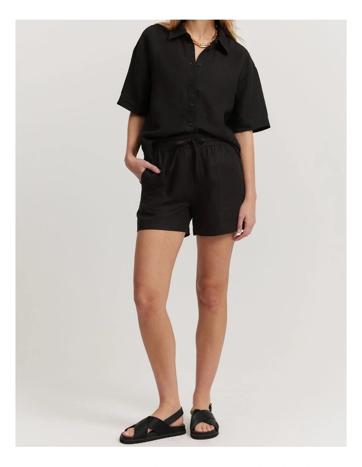 Patch Pocket Short in Black
