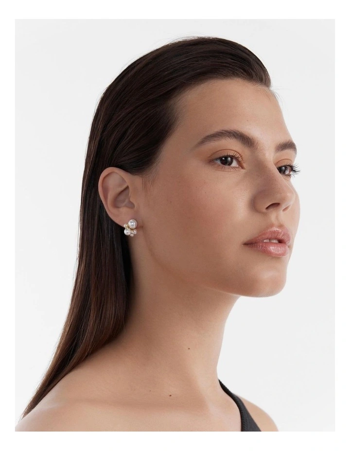 Bundle Stud Earrings in Pearl