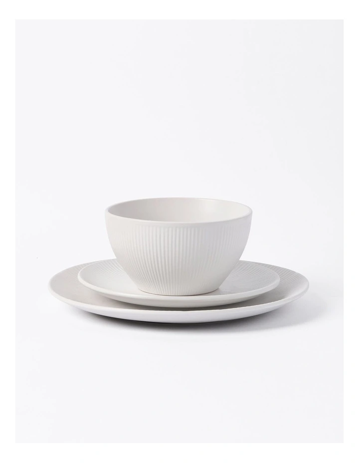 Maze 4 Person Ribbed Dinner Set 12 Piece in Matte Glaze White