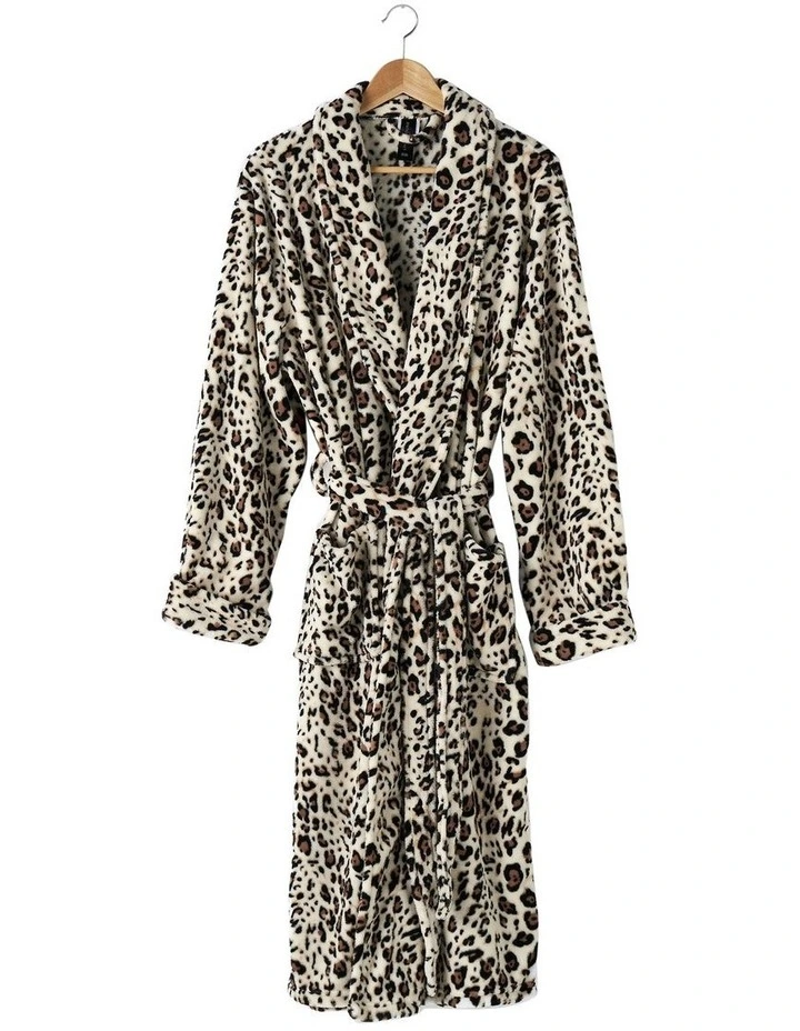 Plush Bath Robe in Leopard
