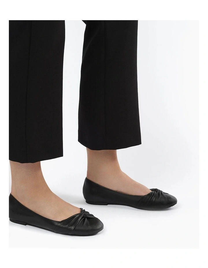 Hanson Ballet Flat in Black