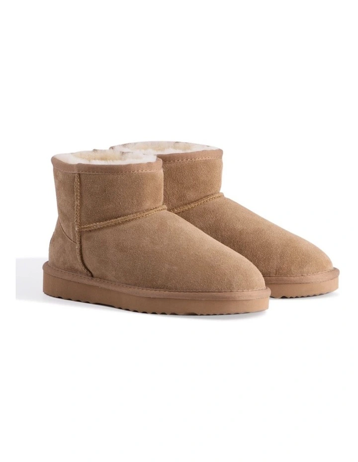 Women Short Sheepskin Ankle UGG Boot Chestnut/Tan