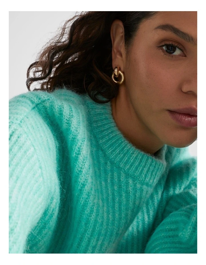 Small Interlock Earring in Gold