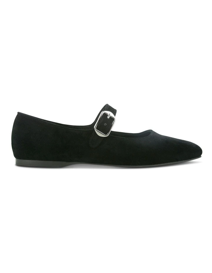 Binky Flats in Black