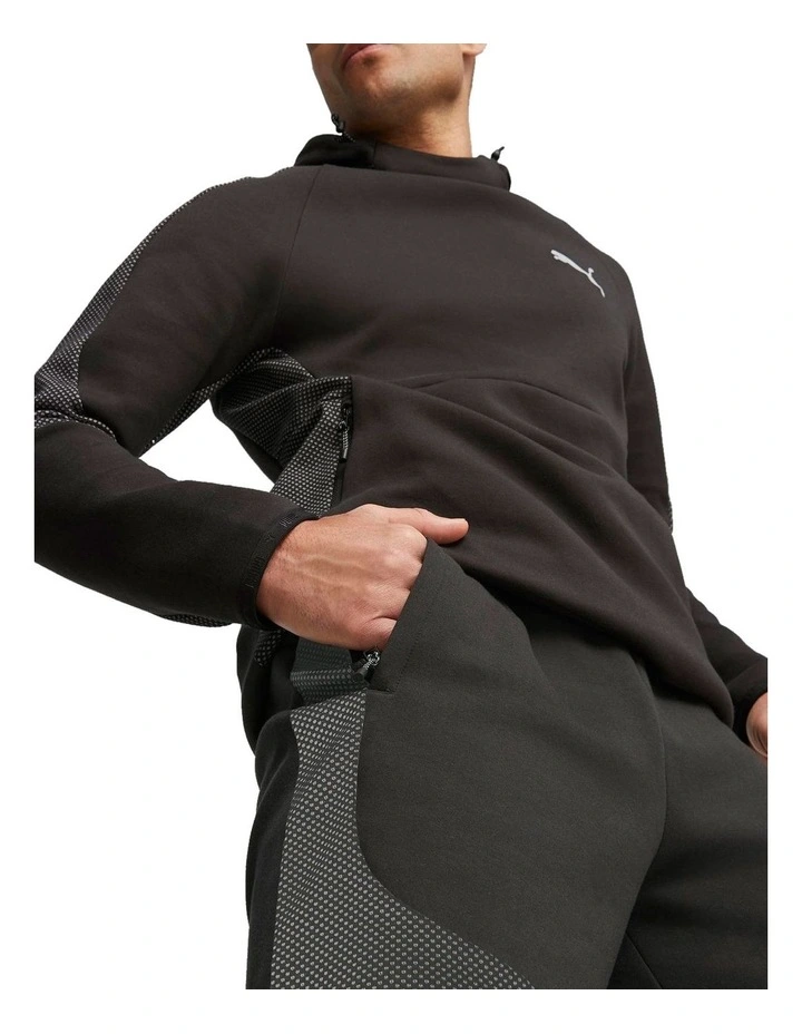 Evostripe Shorts in Black