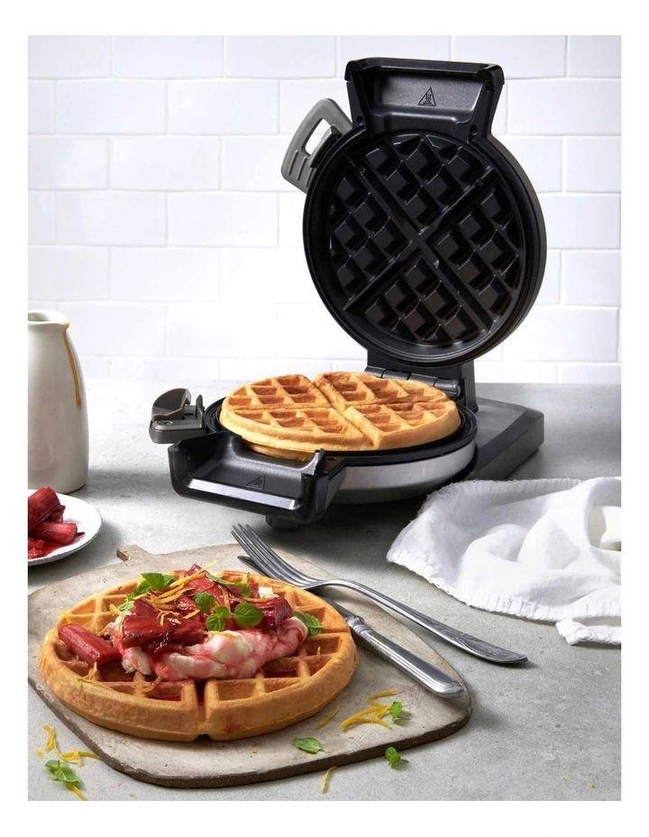 Vertical Waffle Maker in Silver WAF V100XA