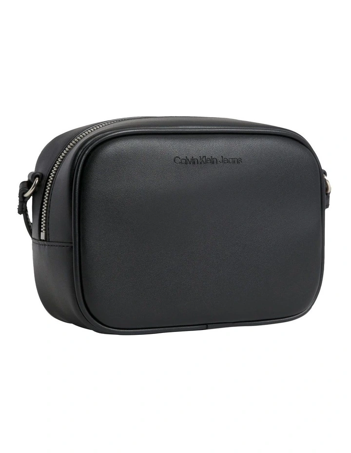 Sculpted Camera Bag in Black
