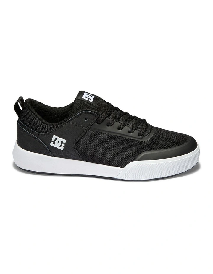 Transit Shoes in Black