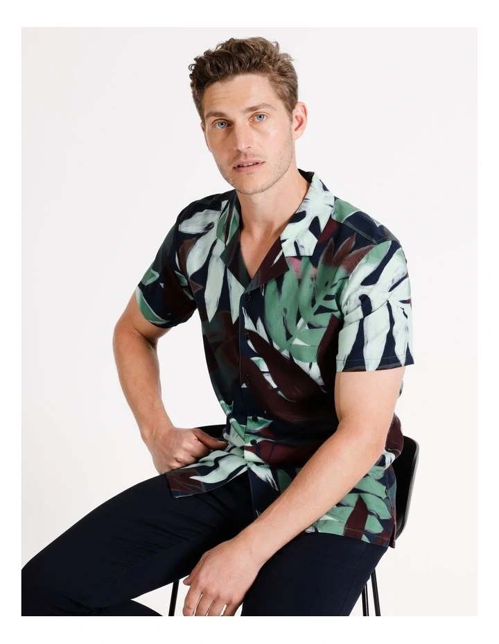 Eric Abstract Print Short Sleeve Viscose Shirt in Multicolour