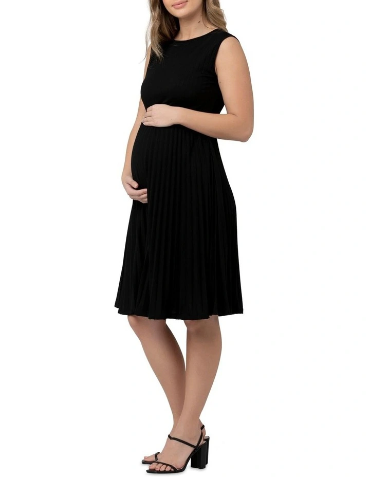 Round Neck Knife Pleat Dress in Black