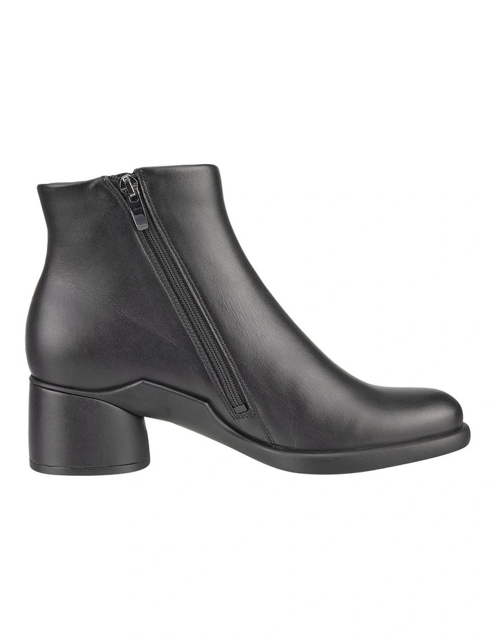 Sculpted Boot LX 35 in Black