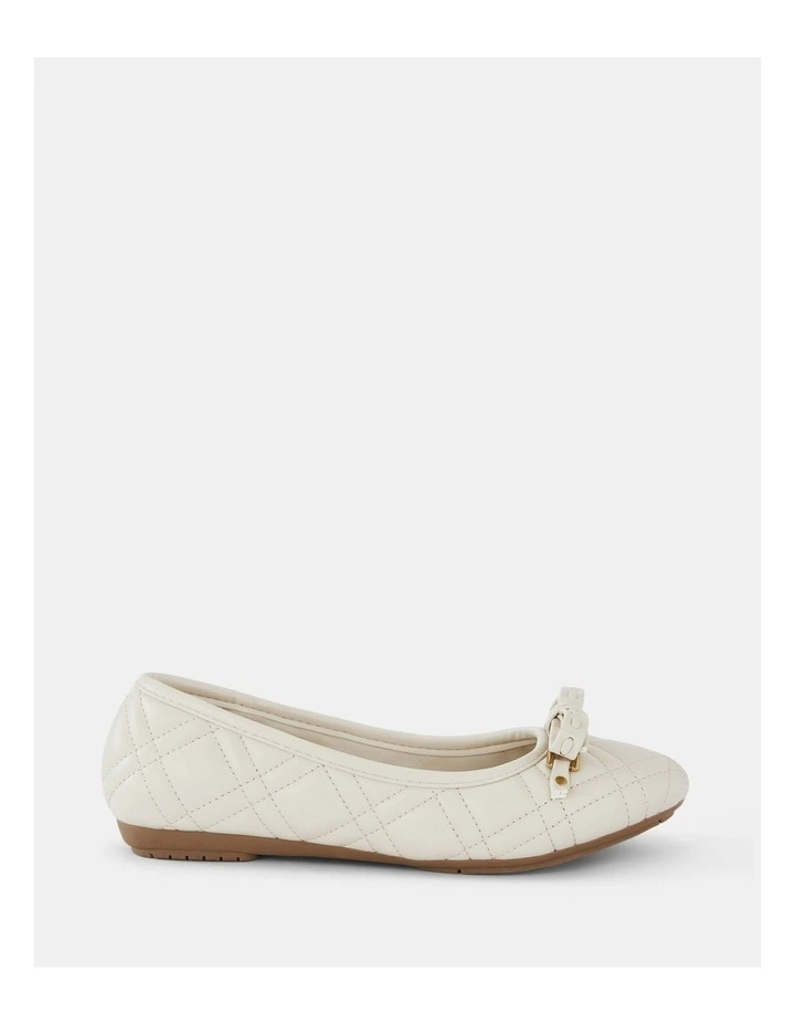 Coopa Ballet Flats in Cream