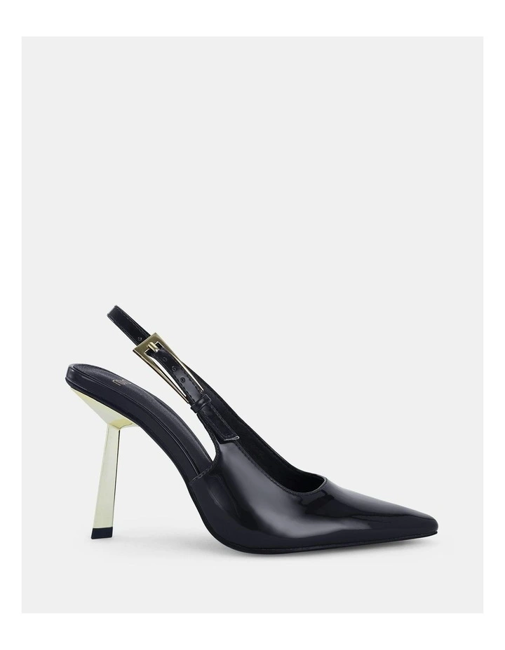 Zooming Heels in Black