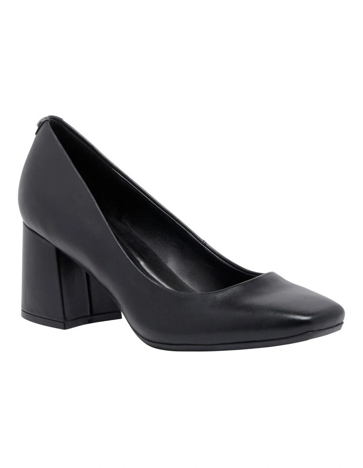 Vibe Pump in Black