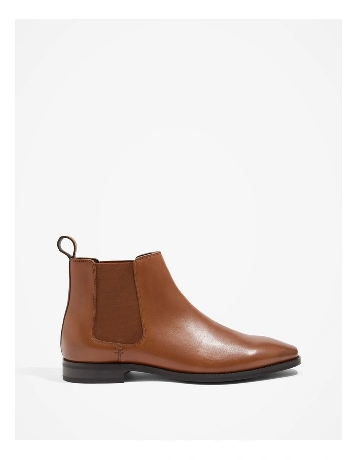 Travel Boot in Rich Tan