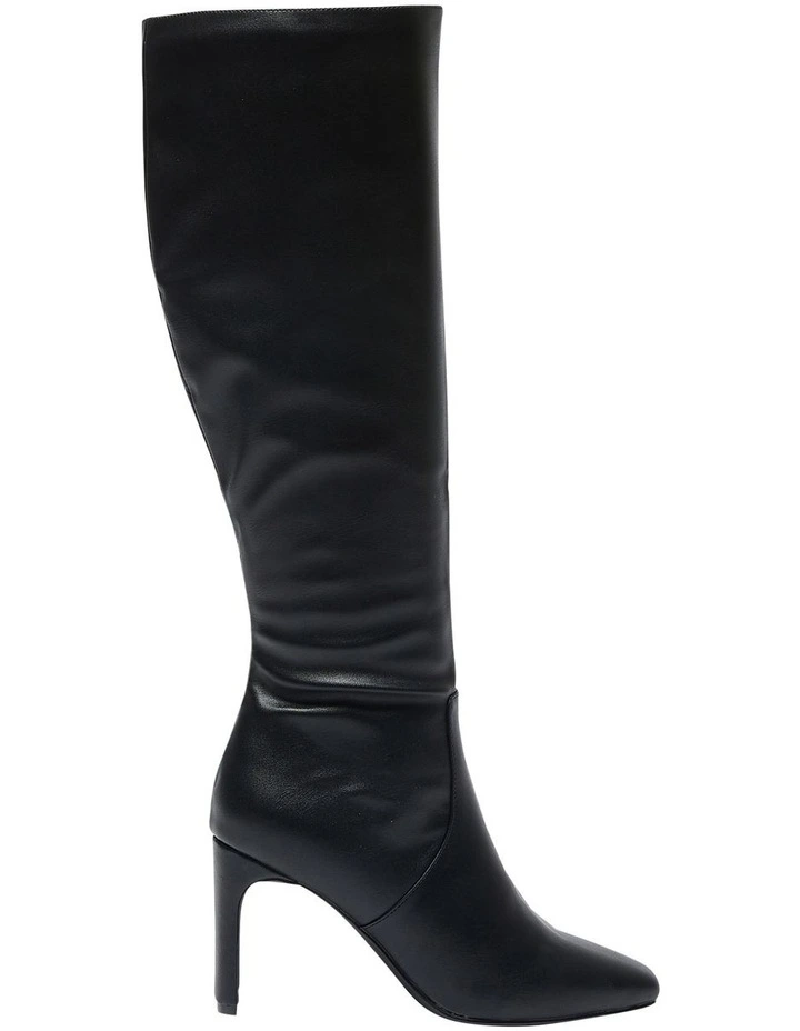 Myles Boots in Black Smooth