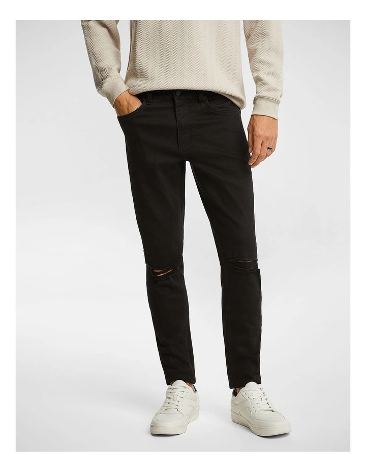 Motley Slim Tapered Jean in Black