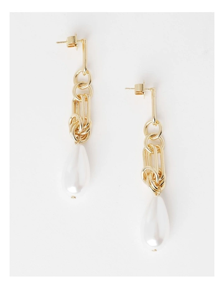 Chain Pearl Drop Earring in Gold