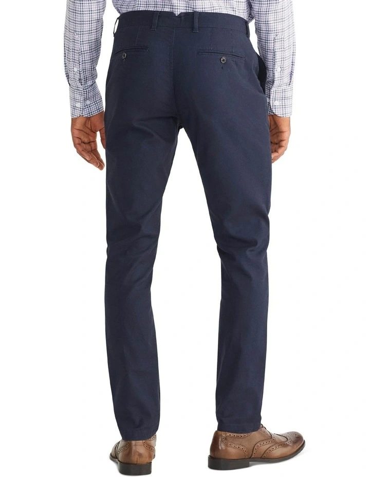 Slim Oxford Chino in Navy