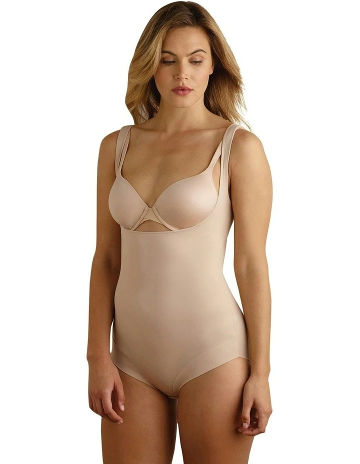 Back Magic Bodybriefer Cupless Body Shaper in Warm Beige
