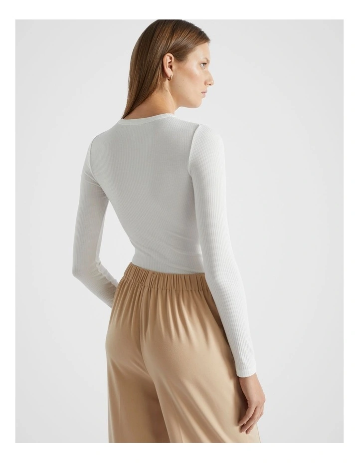 Core Rib Crew Top in Cloud Cream