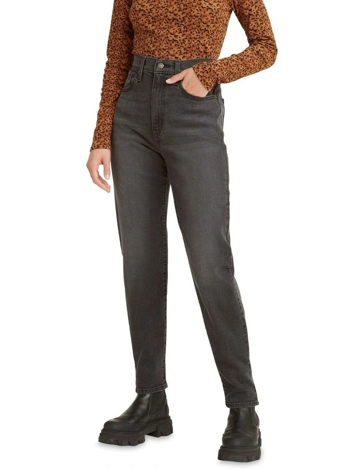 High-Waisted Mom Jeans in Say No Go