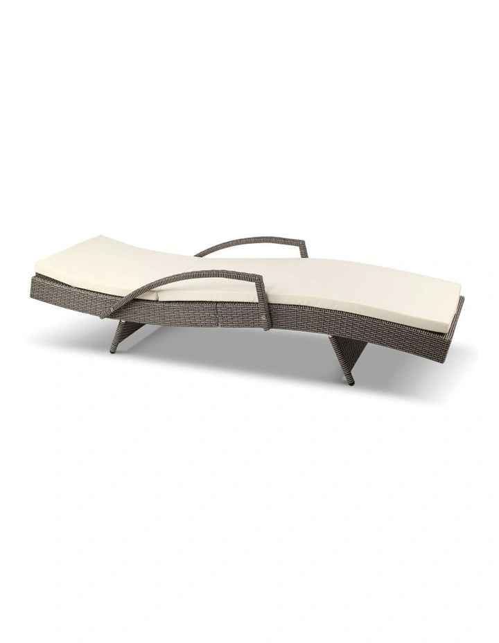 Outdoor Sun Lounge Chair with Cushion