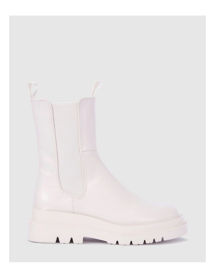 Zwolle Boots in Cream