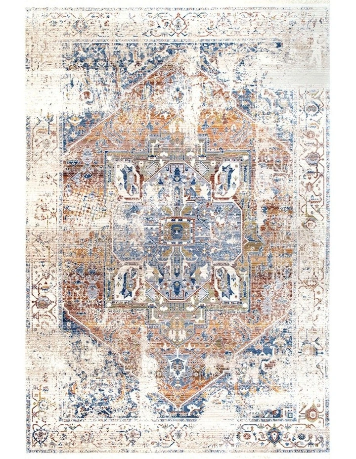 Heriz Rug in Ivory
