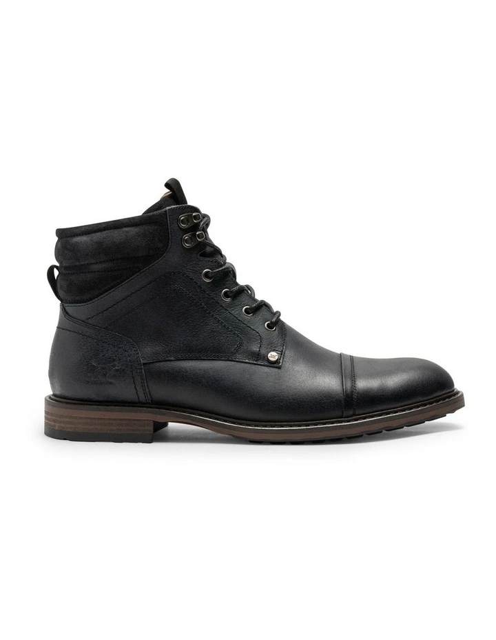 Dunedin Military Boot in Onyx Wash