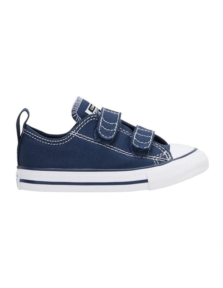 Chuck Taylor All Star 2V Ox Infant Sneakers in Blue