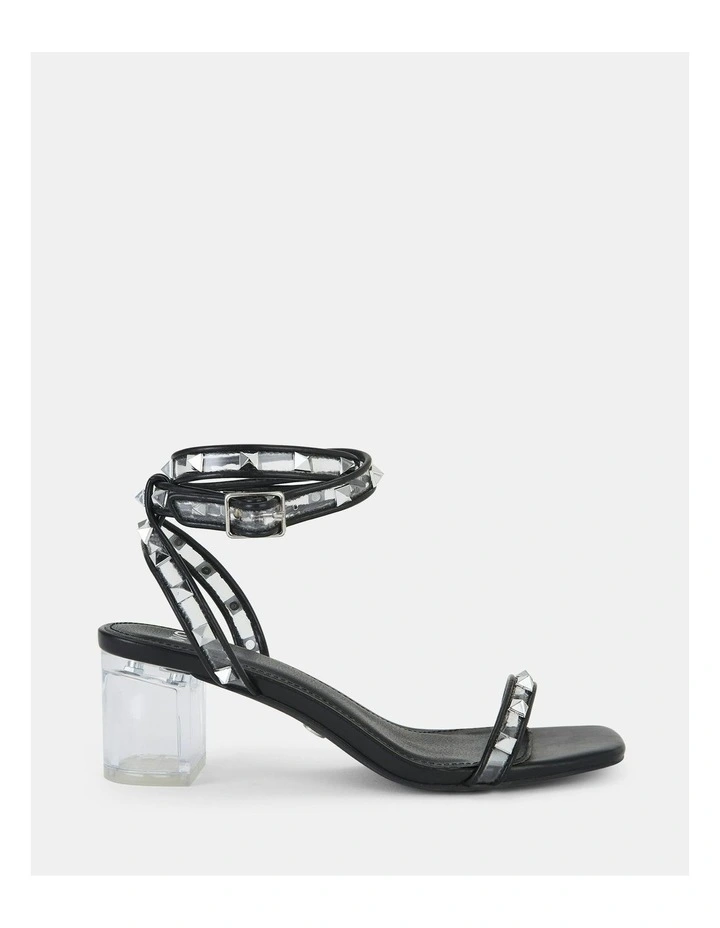 Yadnya Heels in Black