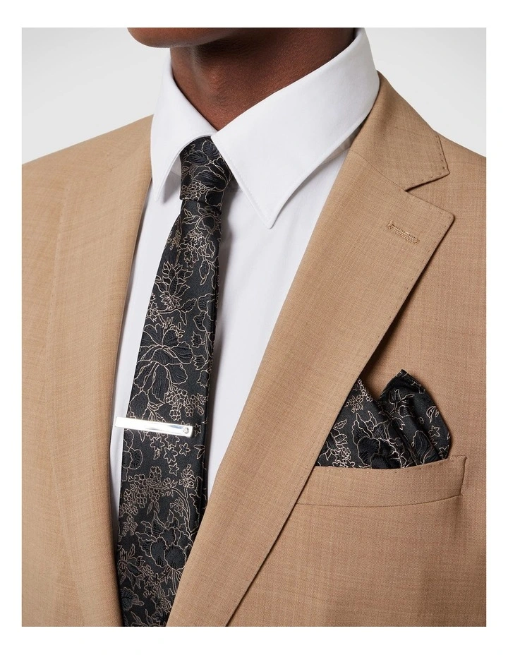 Floral Jacquard Silk Tie in Black/Gold