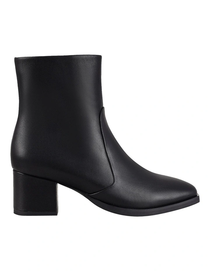 Steady Boot in Black
