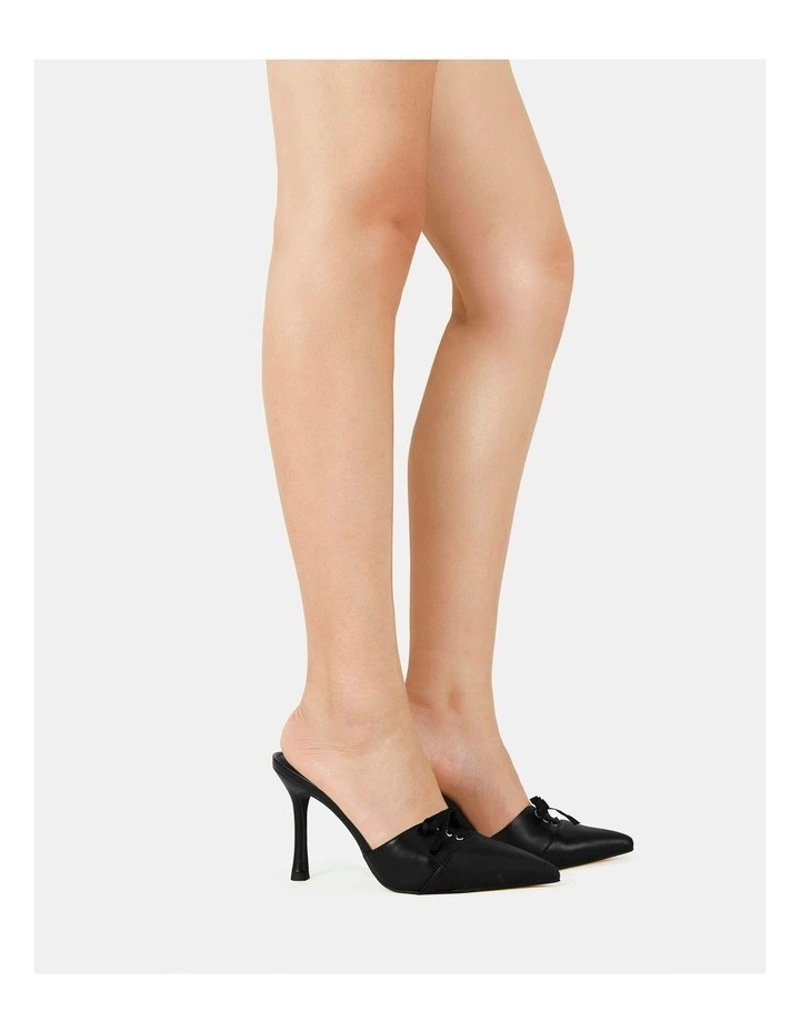 Imperia Heels in Black