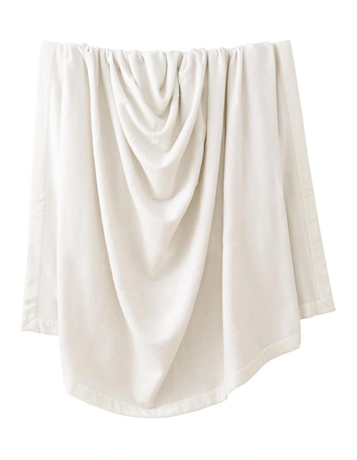 Classic Wool Blanket in Alabaster