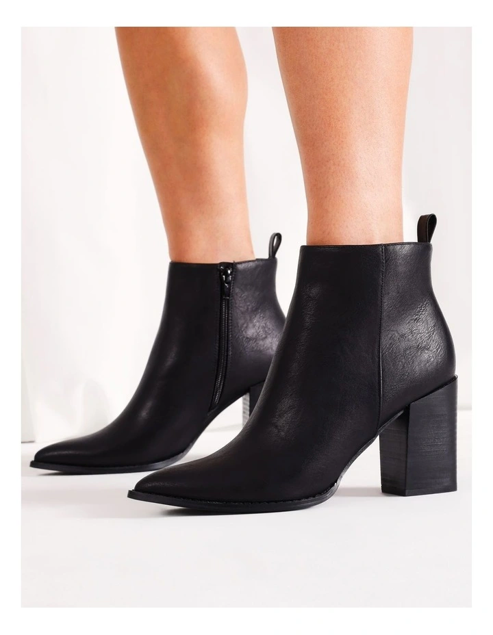 Campbell Boot in Black