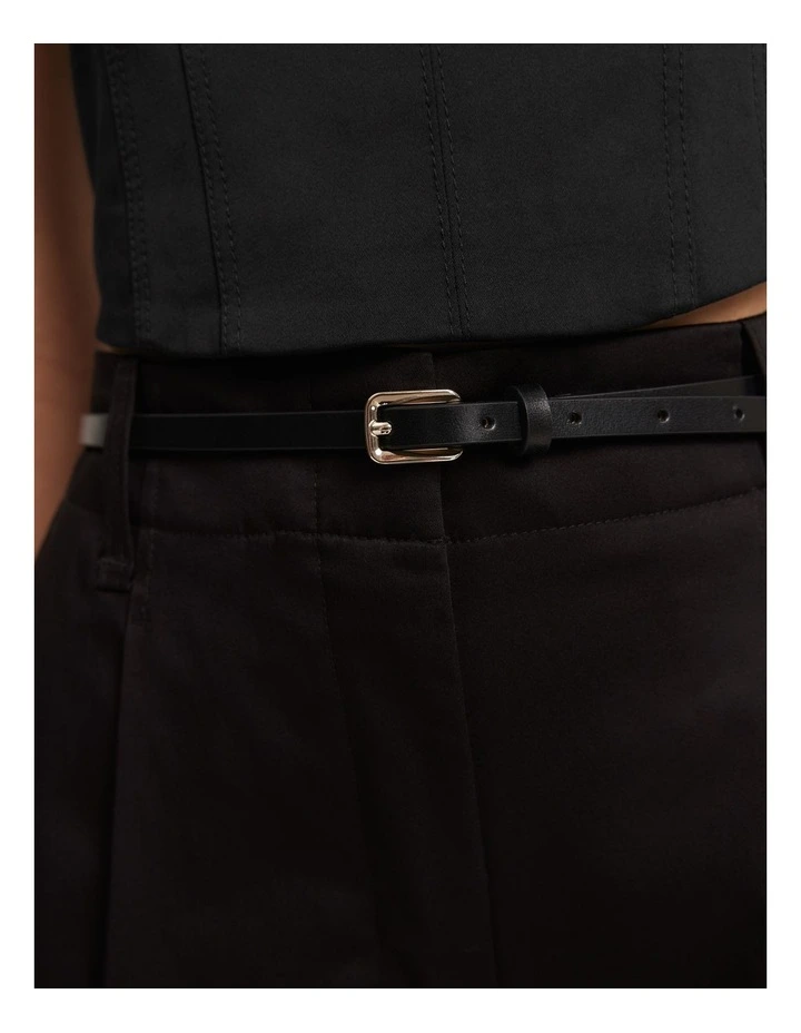 Narrow Belt in Black