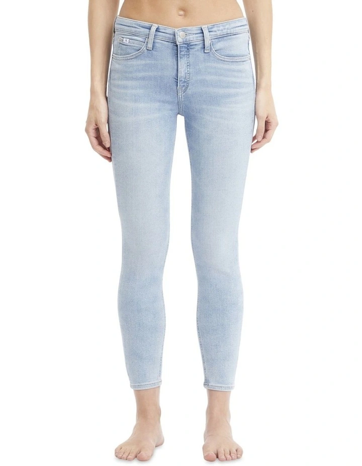 Mid Rise Skinny Jeans in Light Blue