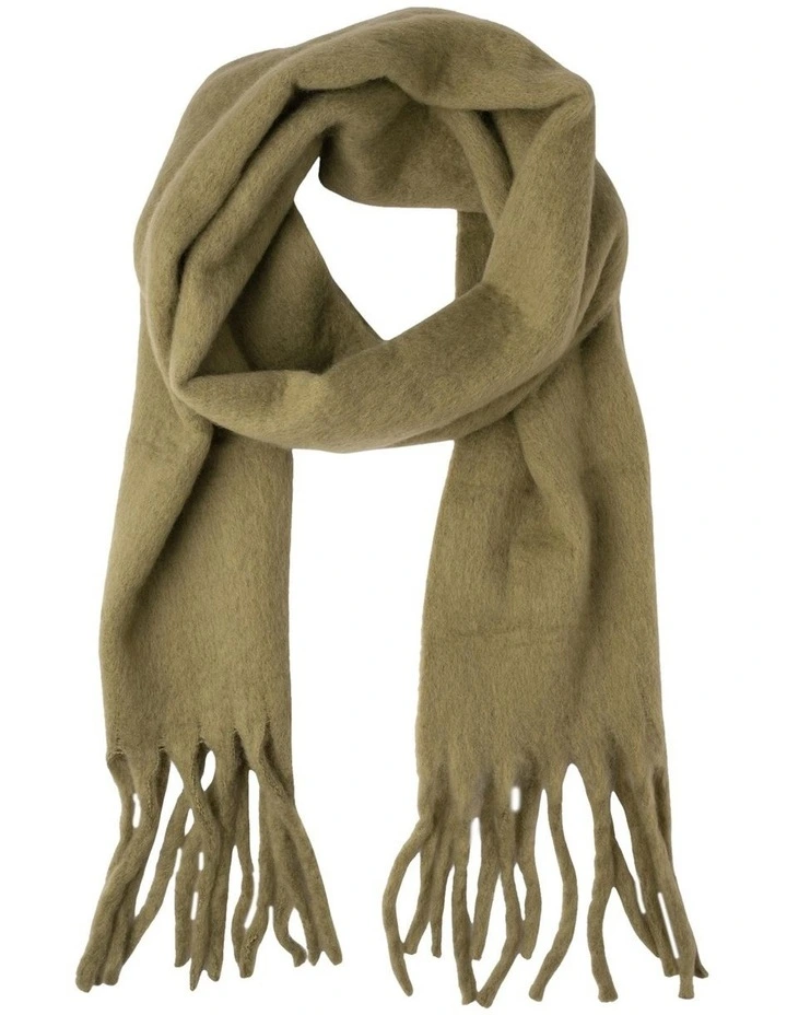 Tassel Winter Scarf in Green